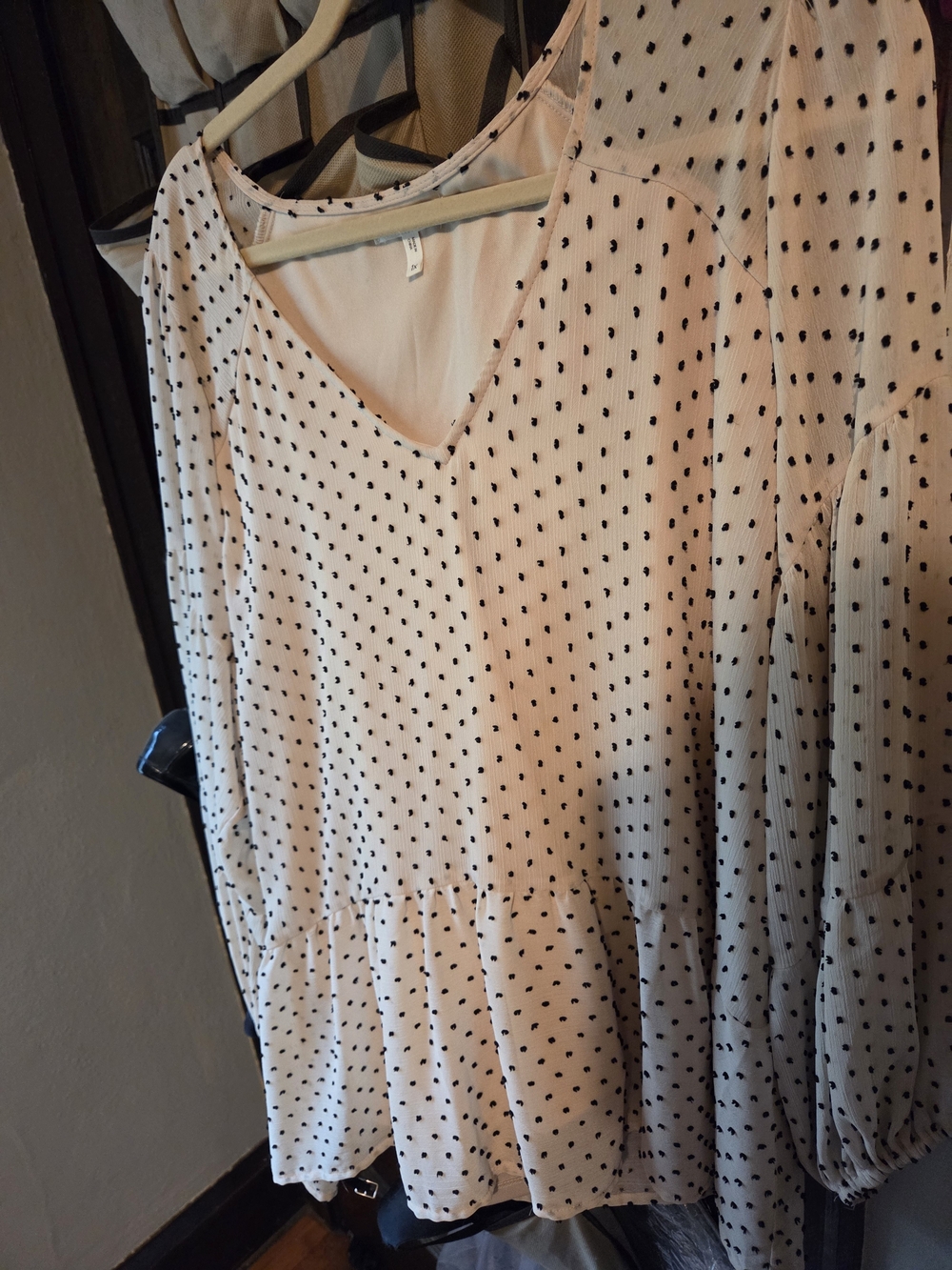Maurices Blush Pink Polka Dot V-Neck Top